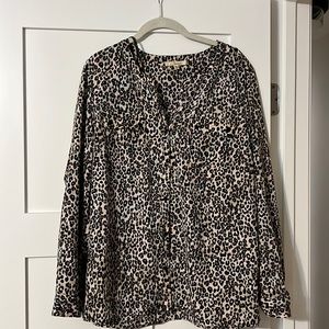 XL leopard print long sleeve blouse.